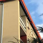 Relax Szofia هاركاني