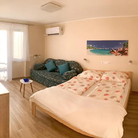 Apartment Relax Szofia Harkan