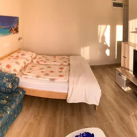Relax Szofia Apartment Harkan